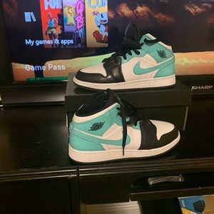 Jordan 1 mints